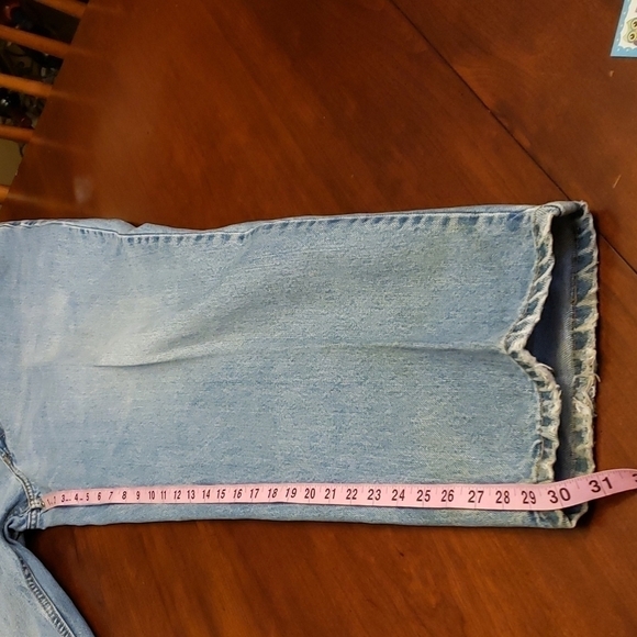 Levi's 560 Comfort Fit 36x30 Distressed - Picture 8 of 15